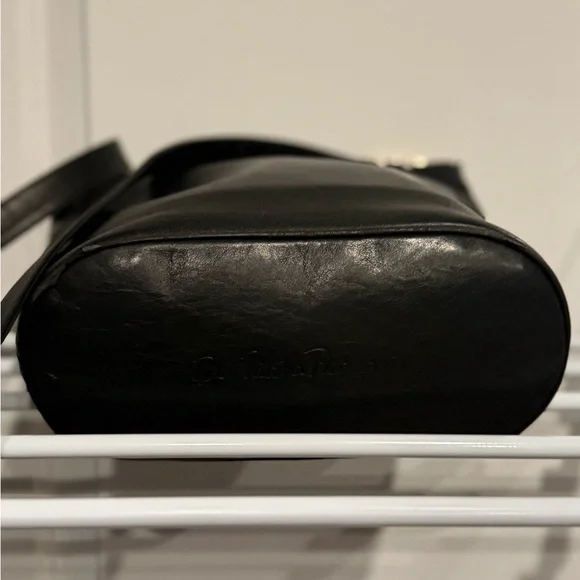 Paloma Picasso Classic Black Shoulder Bag - Picture 2 of 5